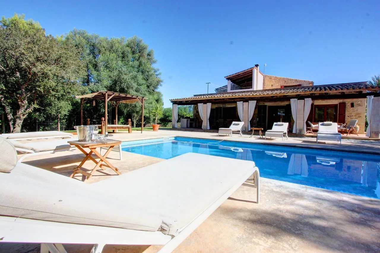 Villa Son Caldero location